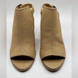 Franco Fortini Aniston Peep Toe Shootie in Tan Nubuck Leather Size 9